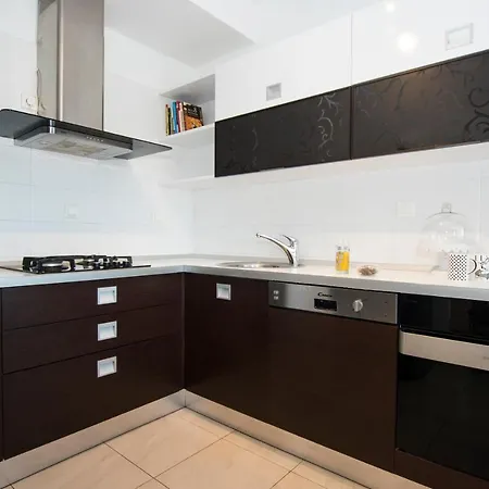 Apartment Gin Apartman