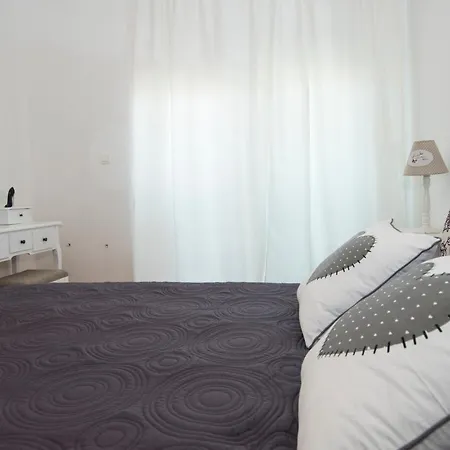 Gin Apartman *